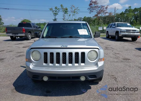 2014 Jeep Patriot Sport из США, поврежденный, VIN 1C4NJPBA2ED587805